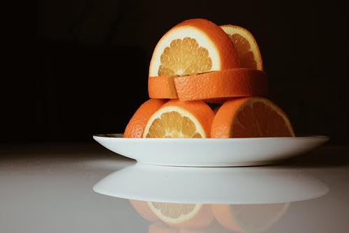 Orange fruits fresh hand picked from orchard naturally grown farm produce (4 lb) - RawJoy