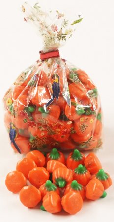 Scott's Cakes Mellocreme Pumpkins in a 8 oz. Parrotville Bag
