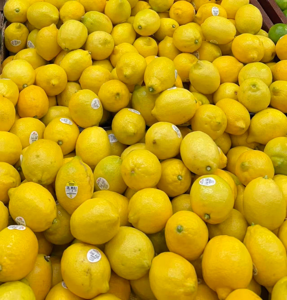 Fresh lemons, 8 Count